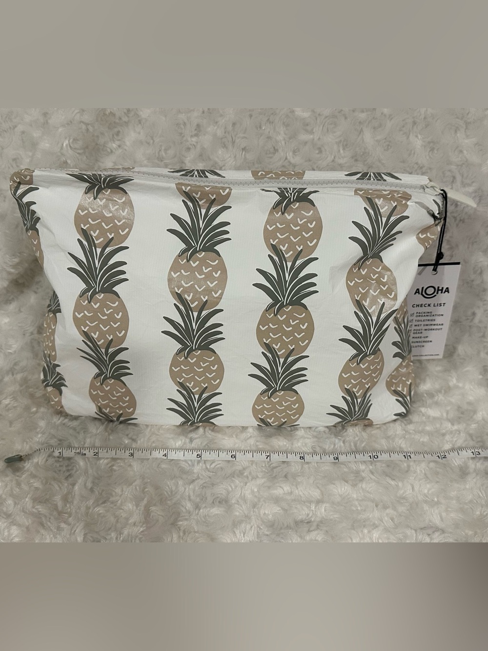 (NWT) ALOHA Pineapple Bag
